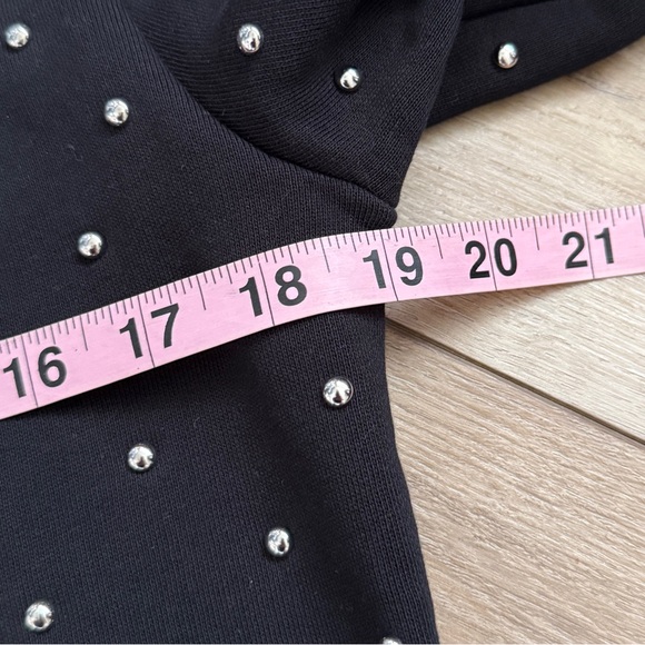 Burberry Studded Crewneck Sweatshirt - Picture 6 of 8